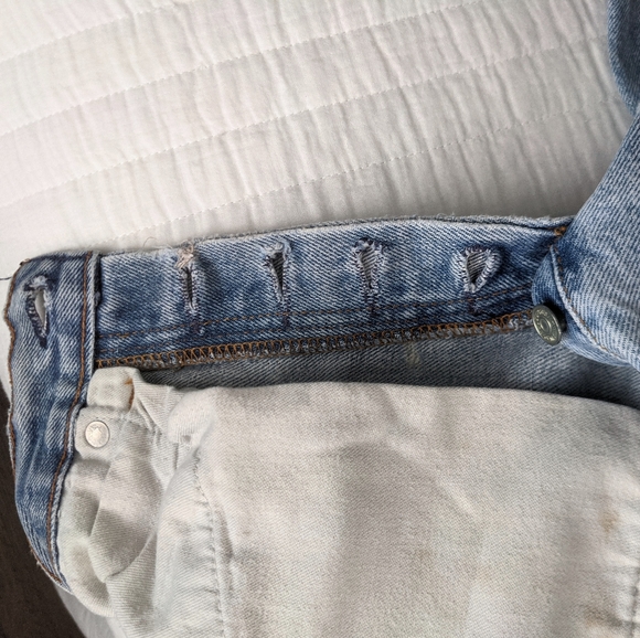 SOLD🔥501 Levi's - Picture 13 of 16